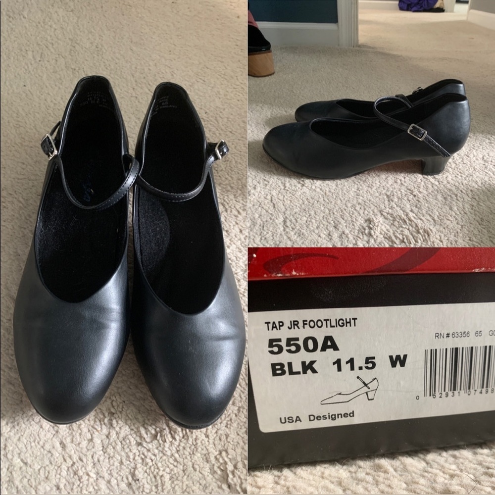 CAPEZIO Jr. Footlights Character Shoe